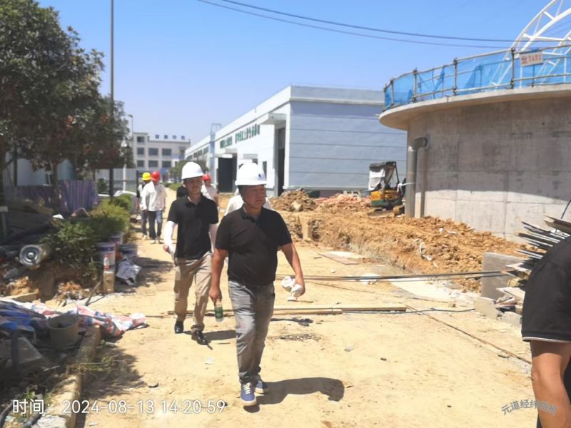 四川HB火博环保领导团队高温下考察眉山工业园区污水处理厂项目
